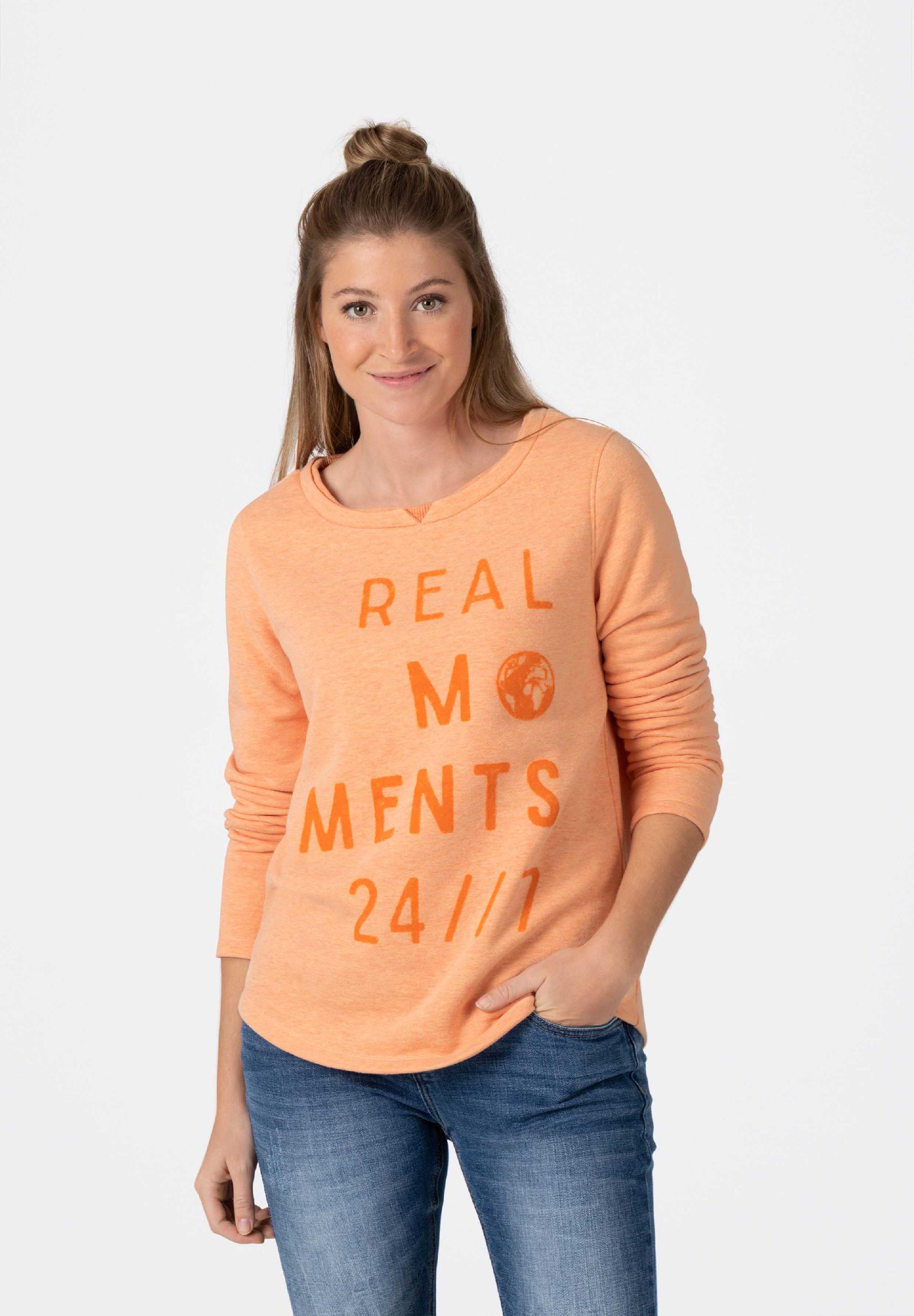 Basic Roundneck Sweater