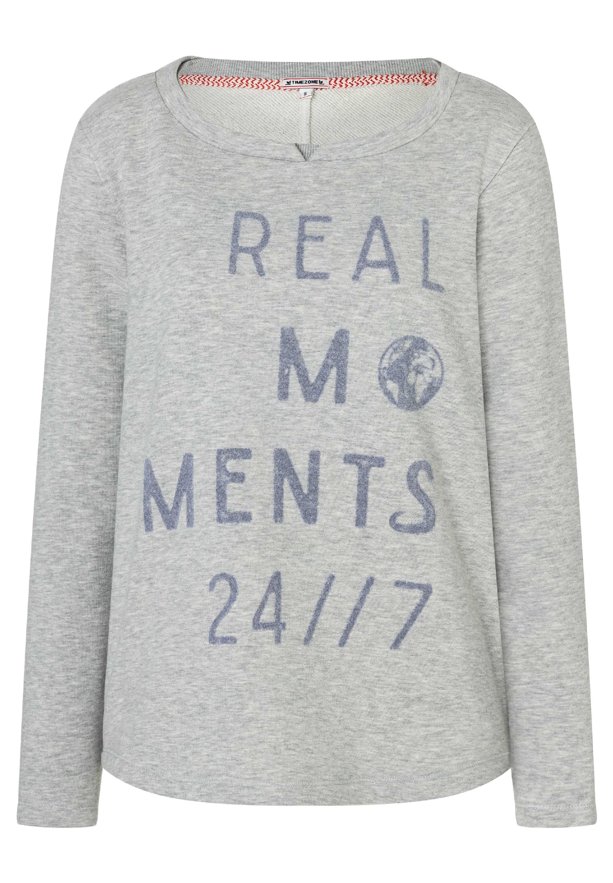 Basic Roundneck Sweater