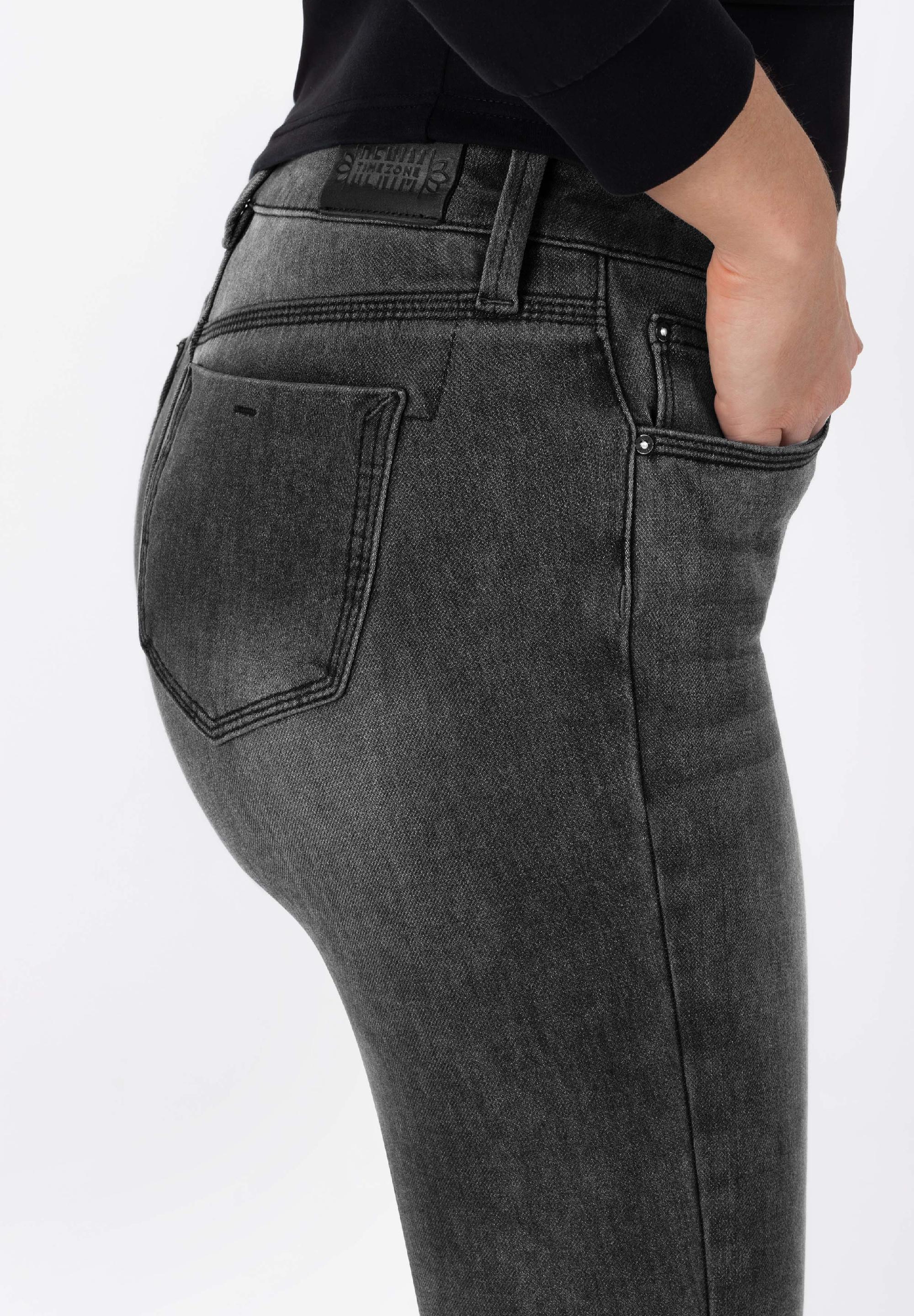 Tight AleenaTZ Womenshape
