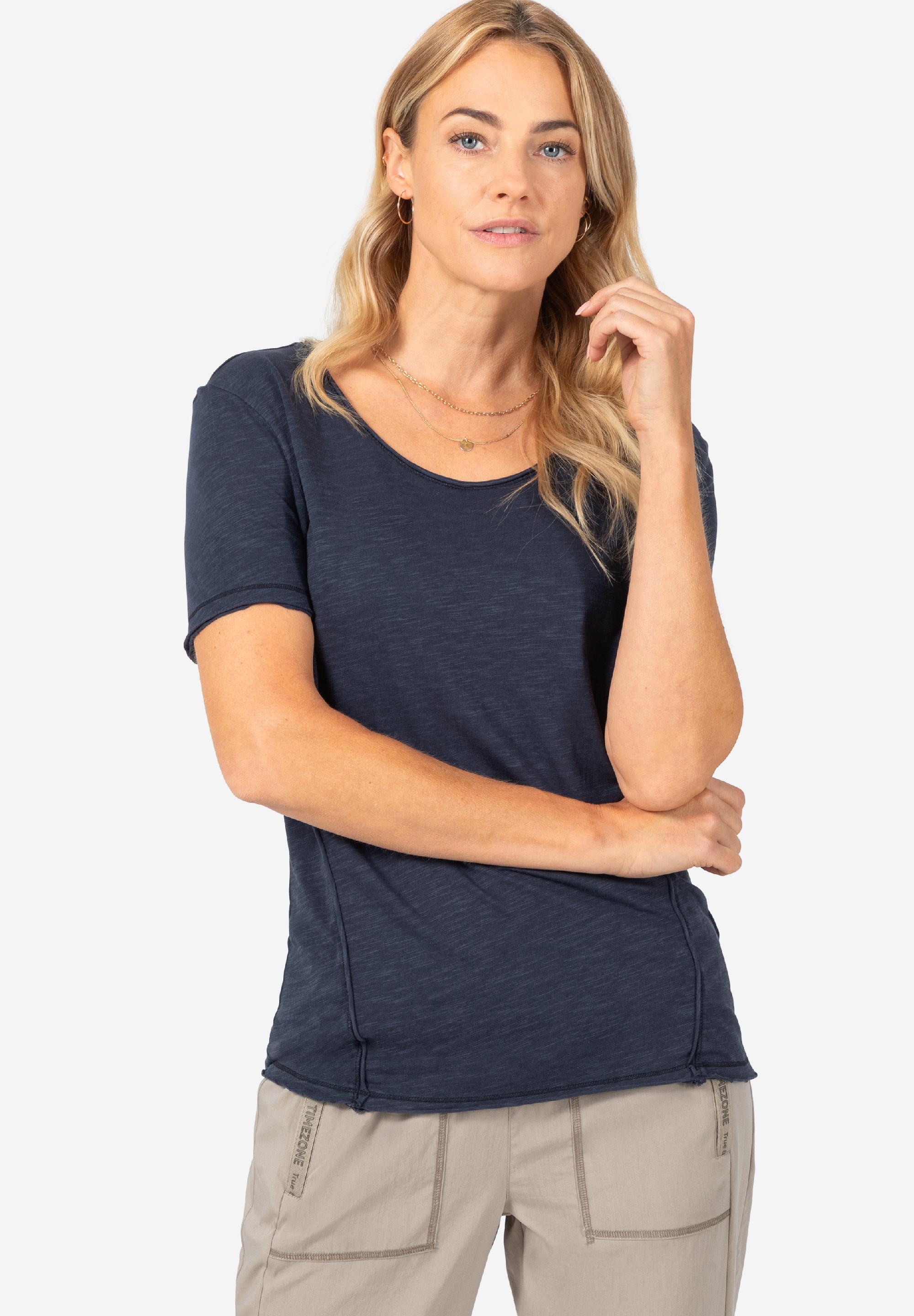 Basic T-Shirt