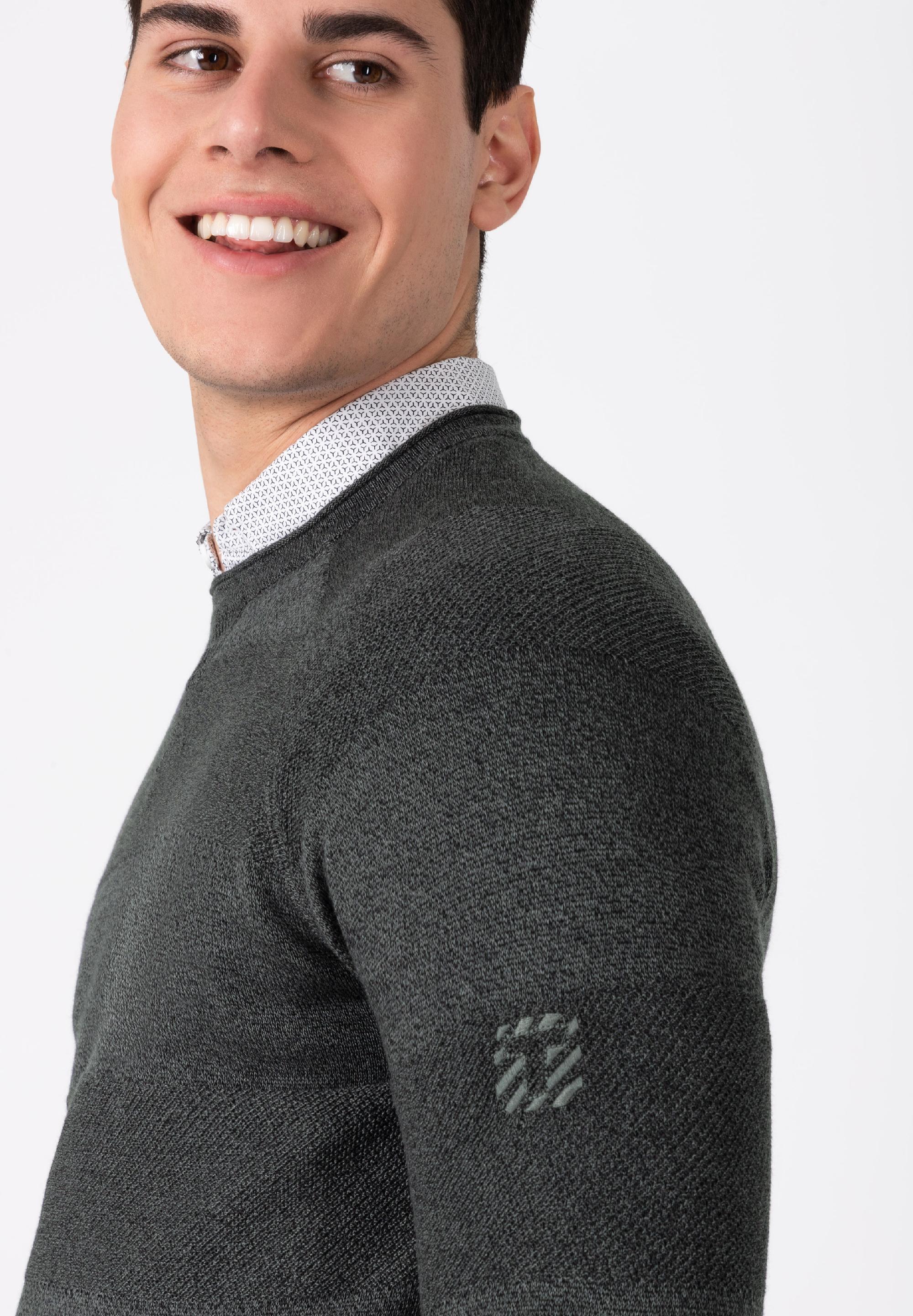 Spiral Knit Crewneck