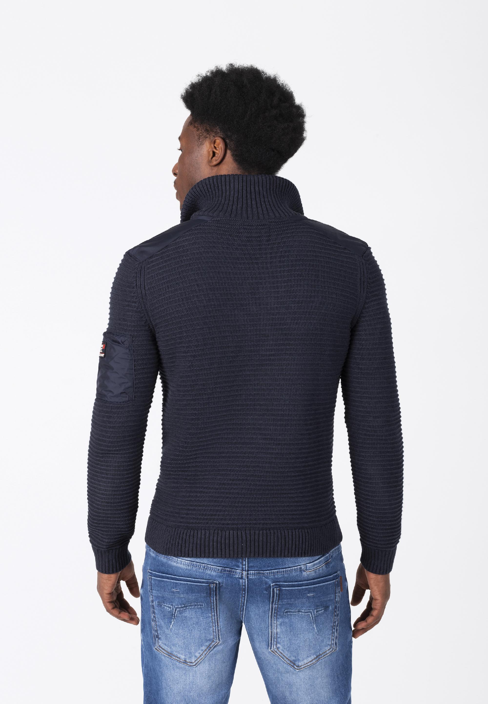 Seamans Troyer zipper