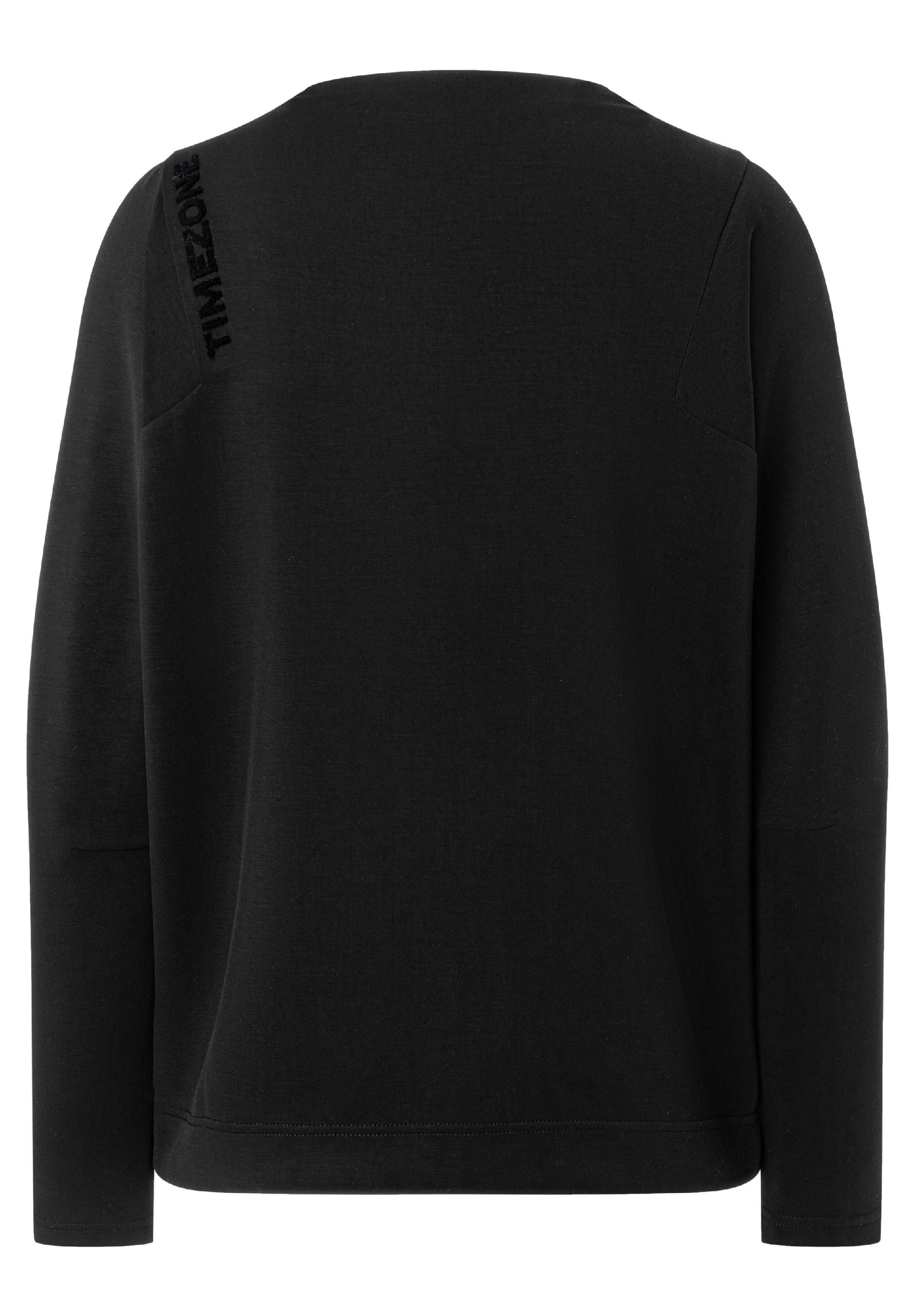Sporty Mock-Neck print