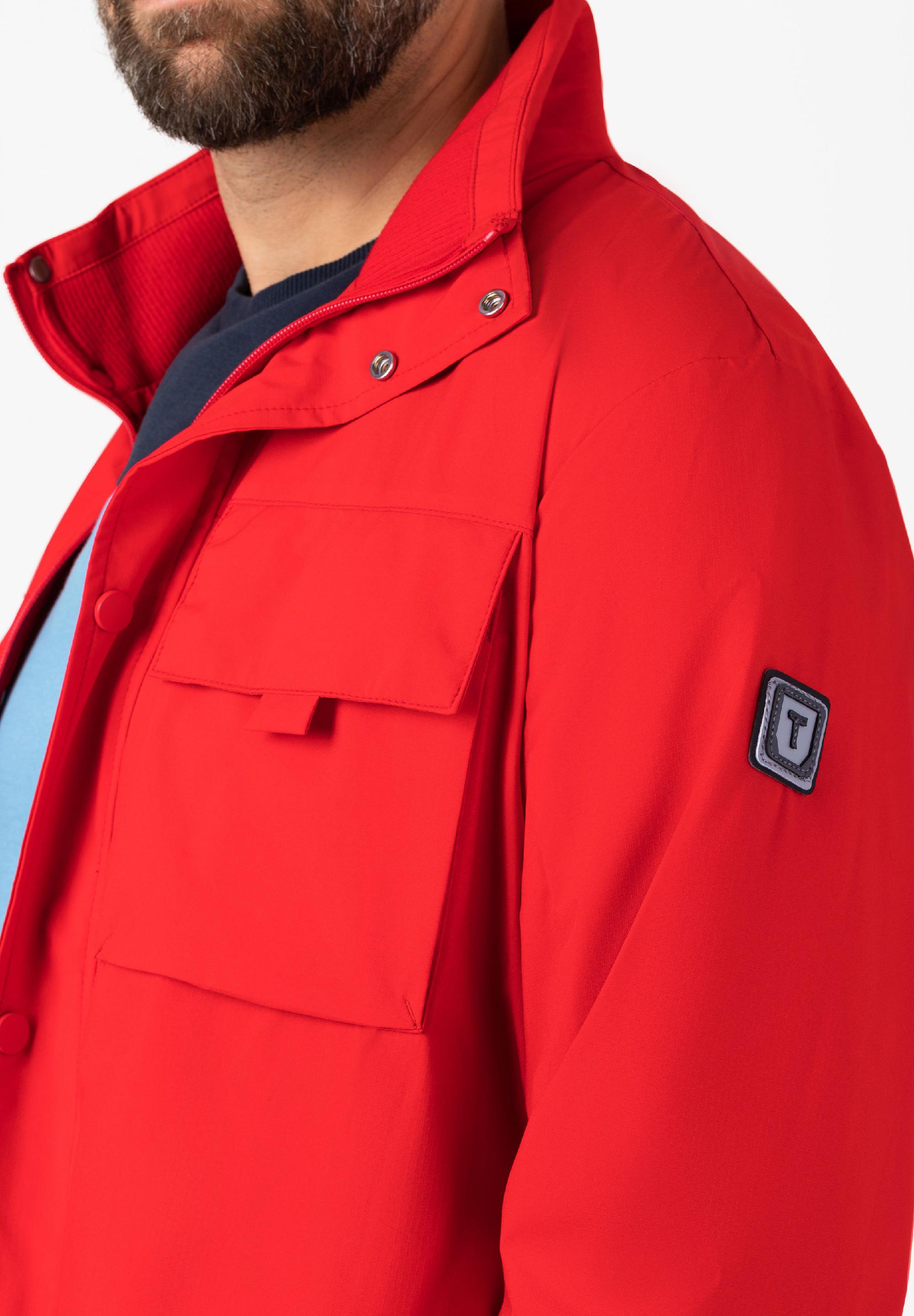 Sporty Tech Jacket zipper