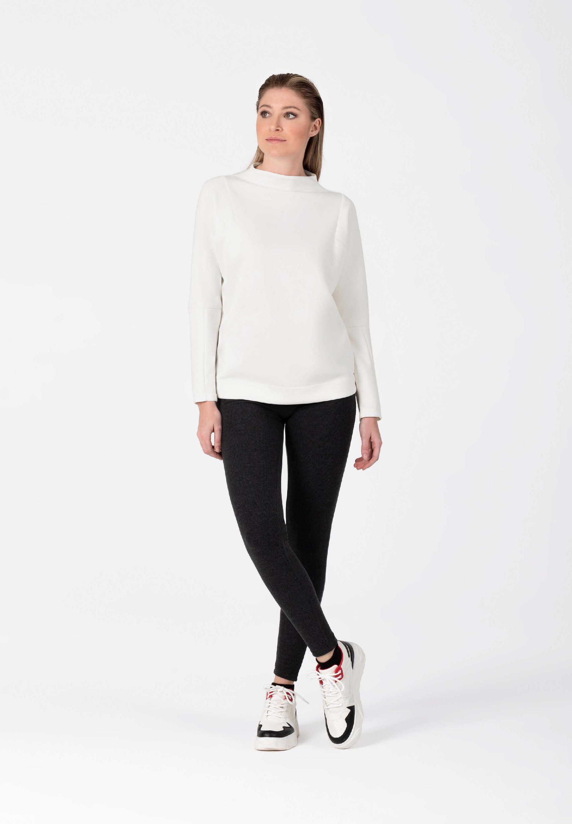 Sporty Mock-Neck print