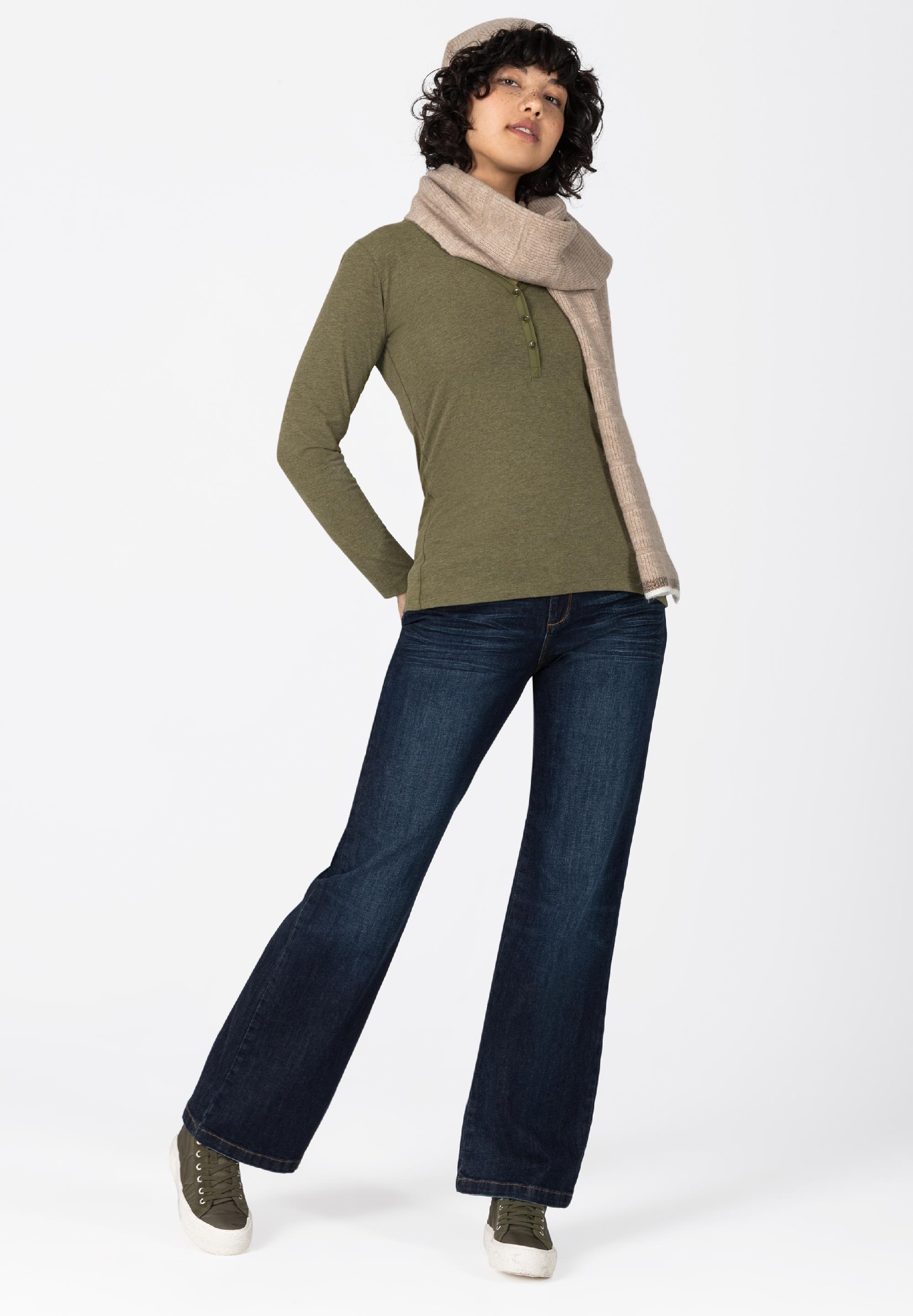 Fitted Henley Longsleeve