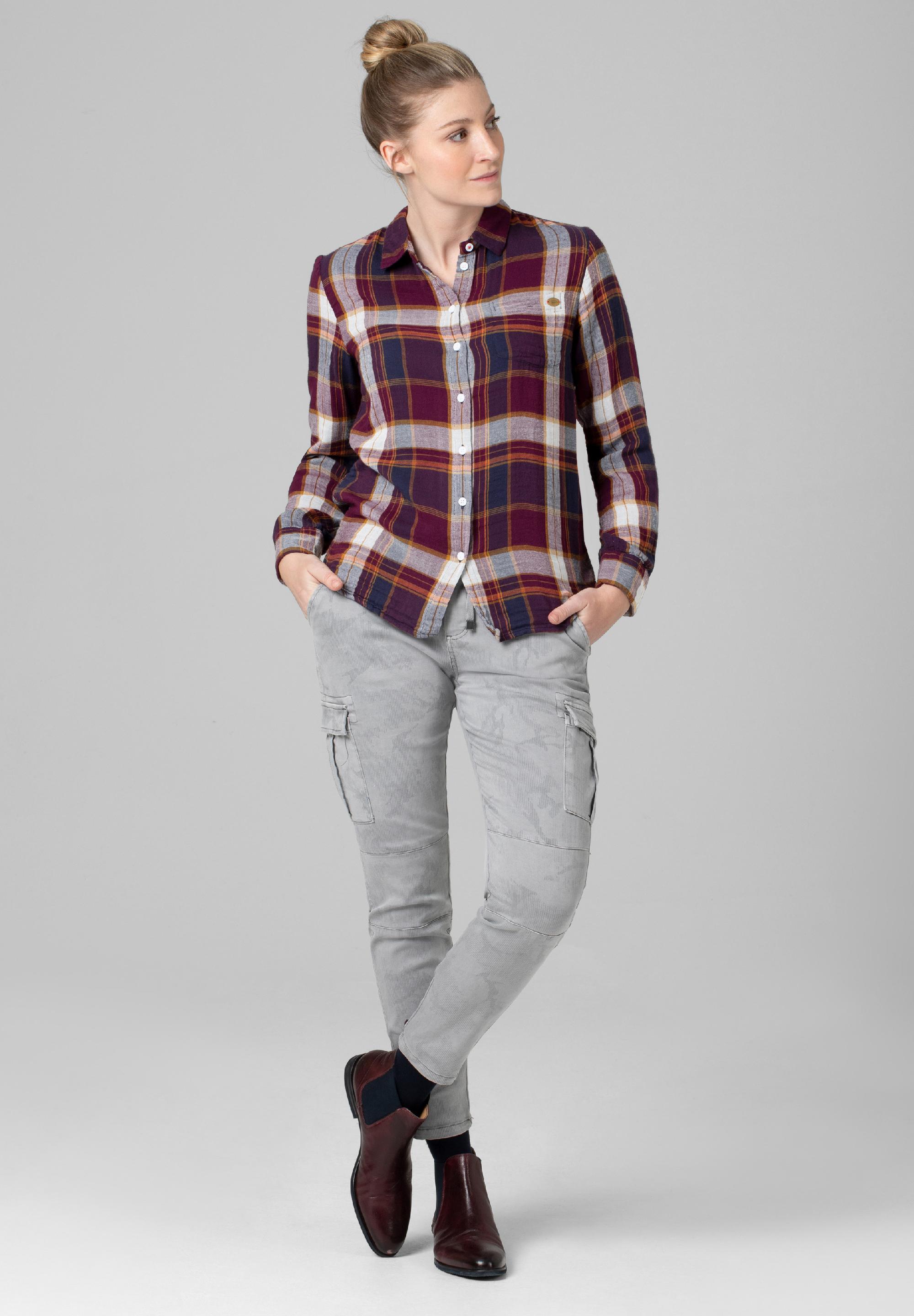 Boyfriend Fit Blouse