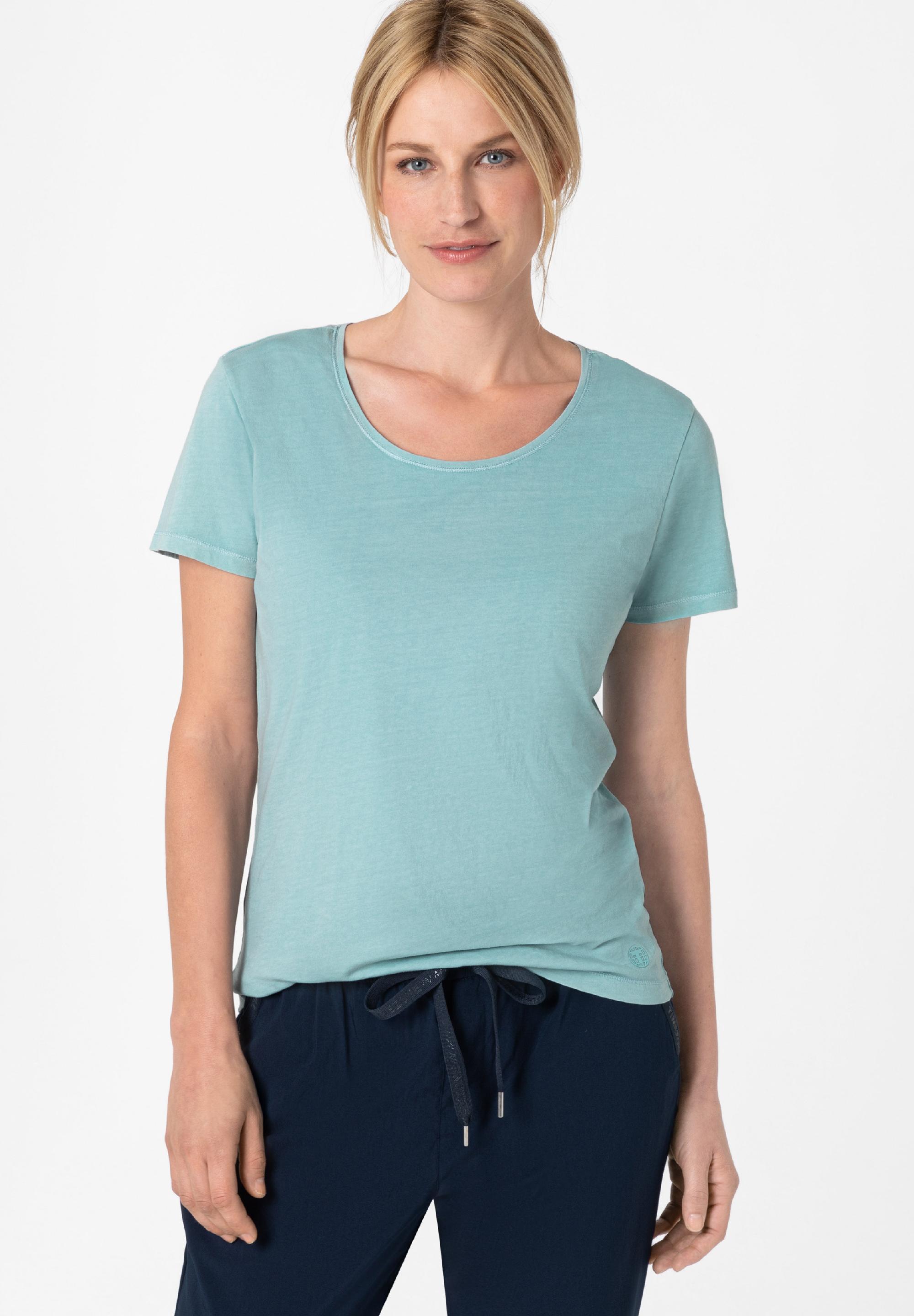 Basic T-Shirt