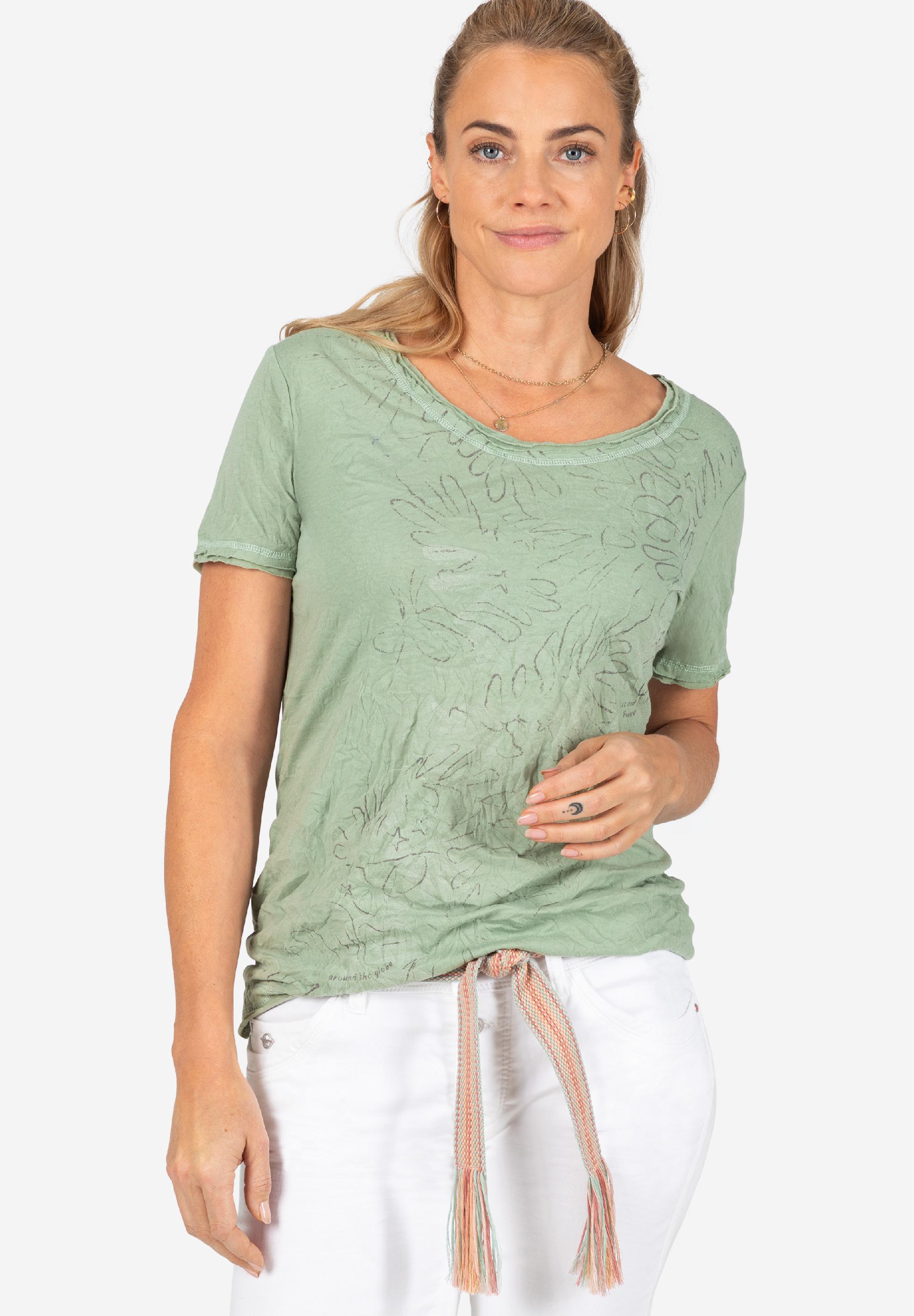 Basic T-Shirt