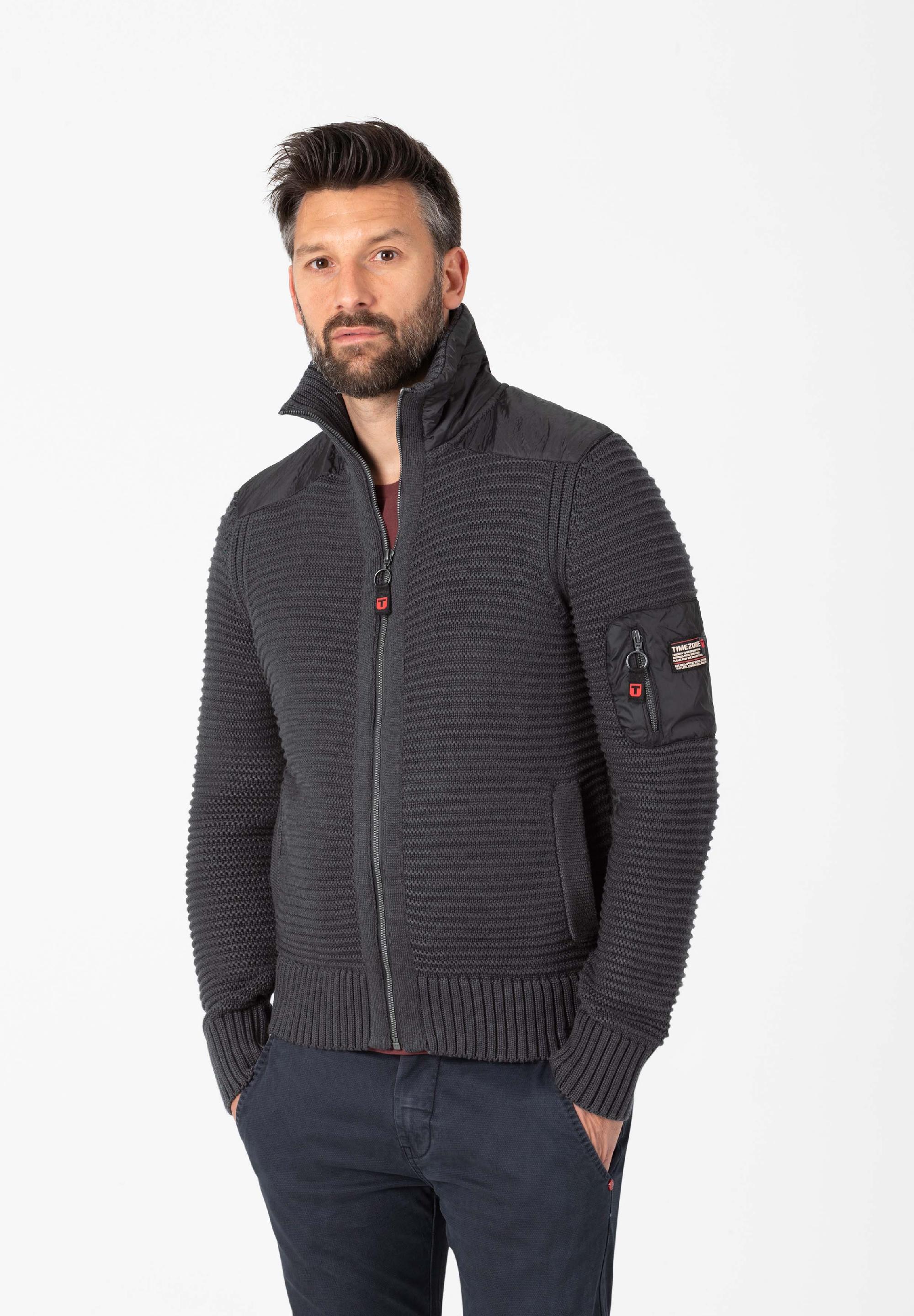 Sporty Knit Jacket zipper
