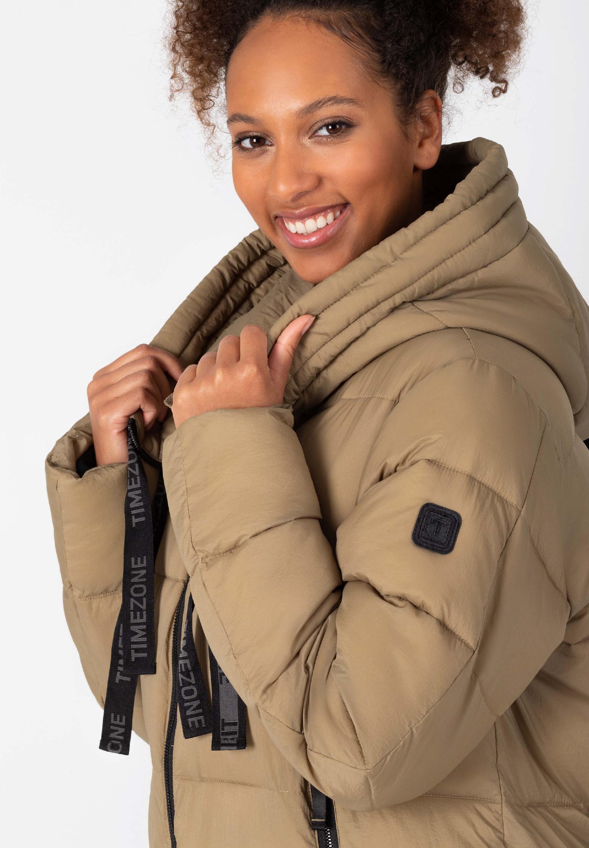 Volume Coat zipper