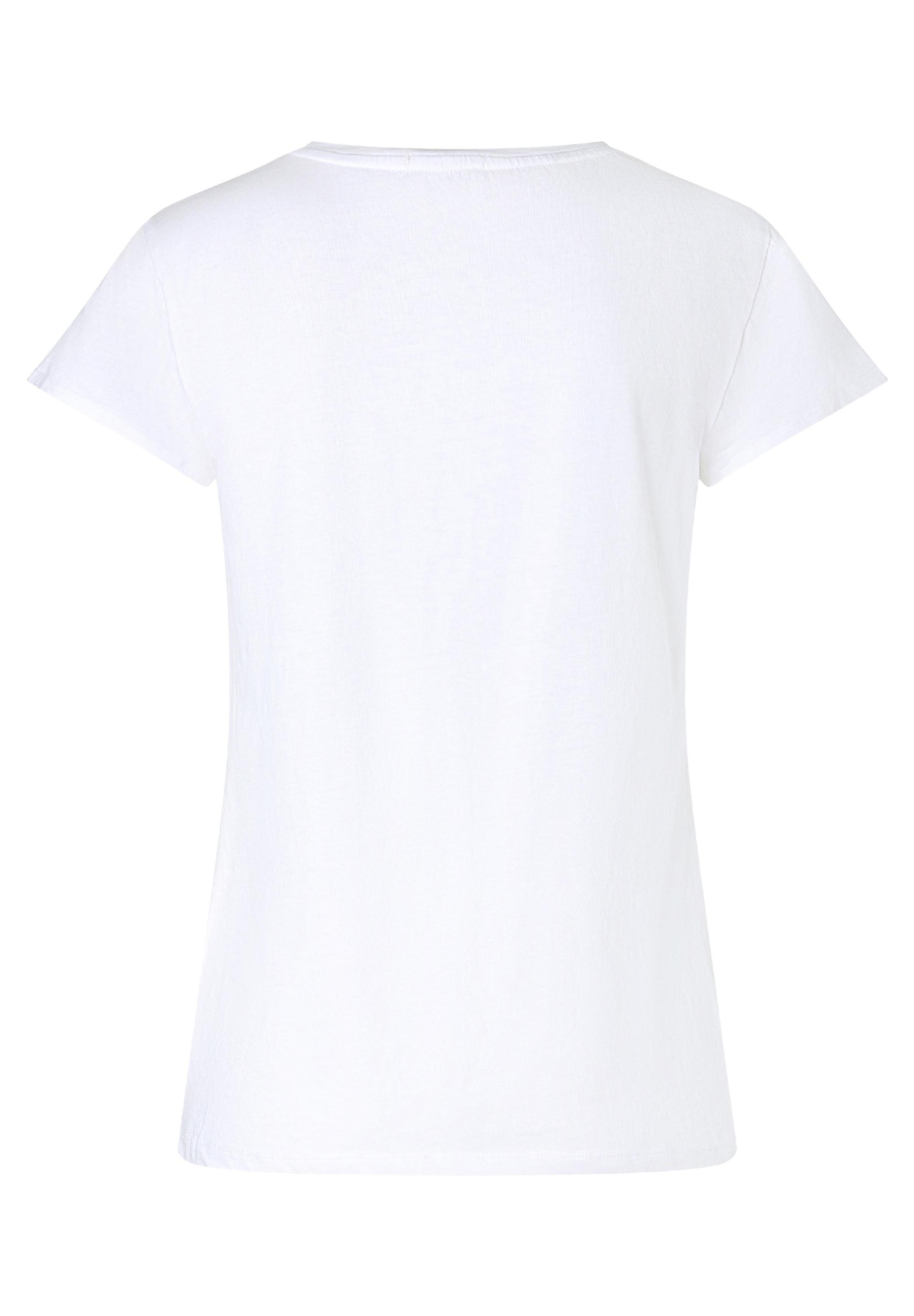 Brave and Free T-Shirt decoration
