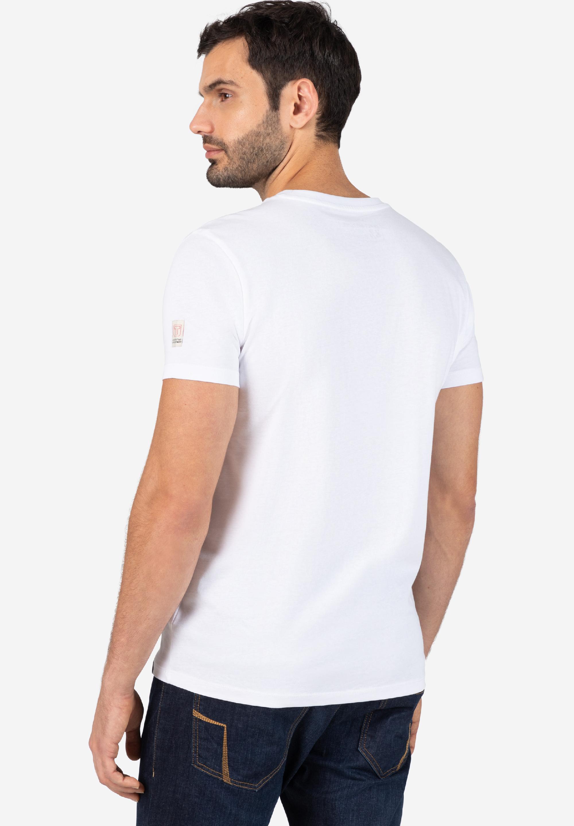 Basic T-Shirt