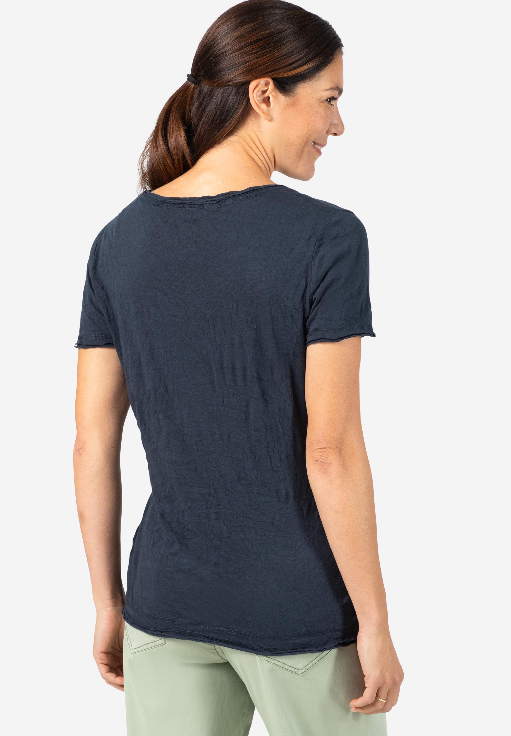 Basic T-Shirt