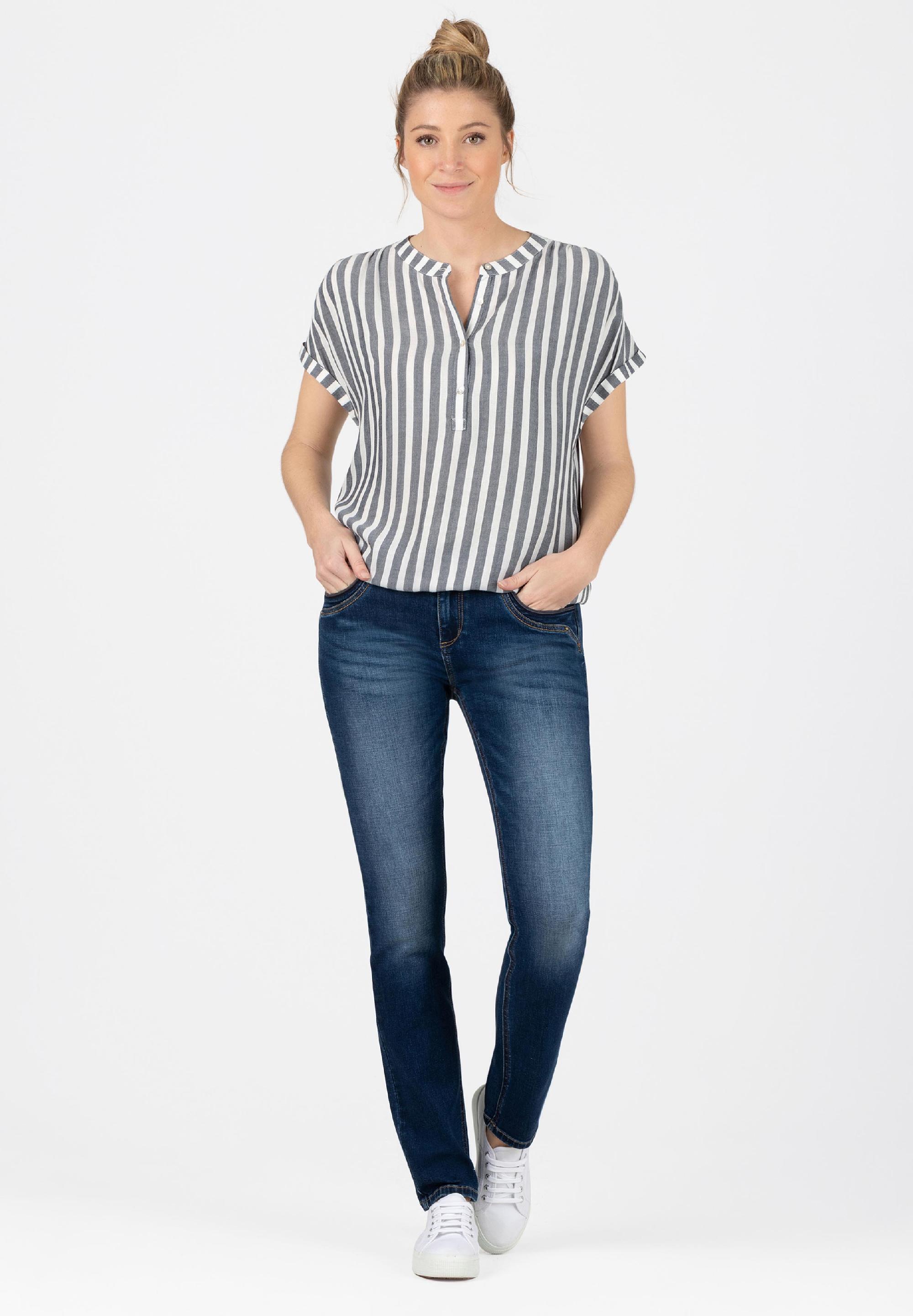 Sporty Blouse