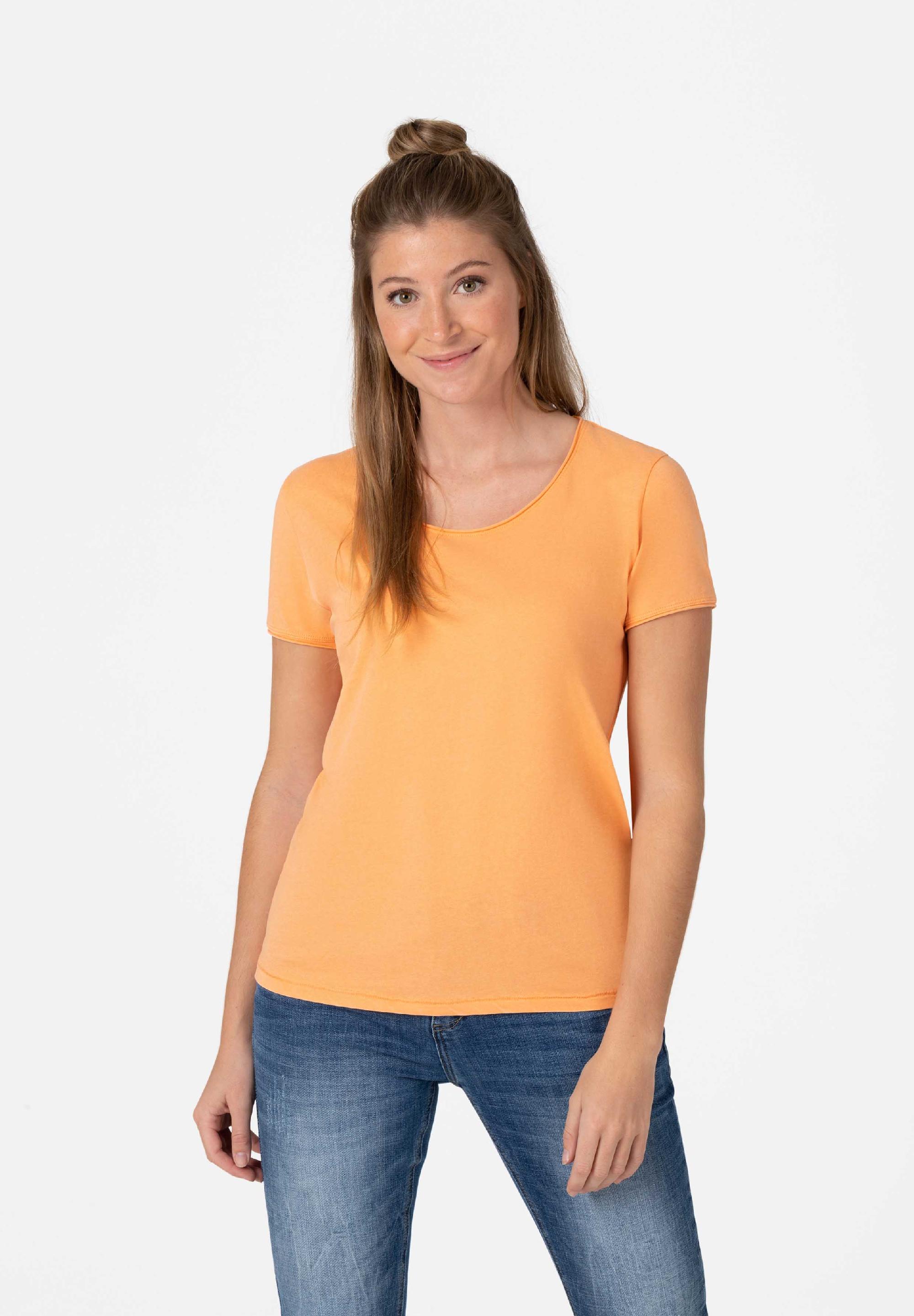 Basic T-Shirt