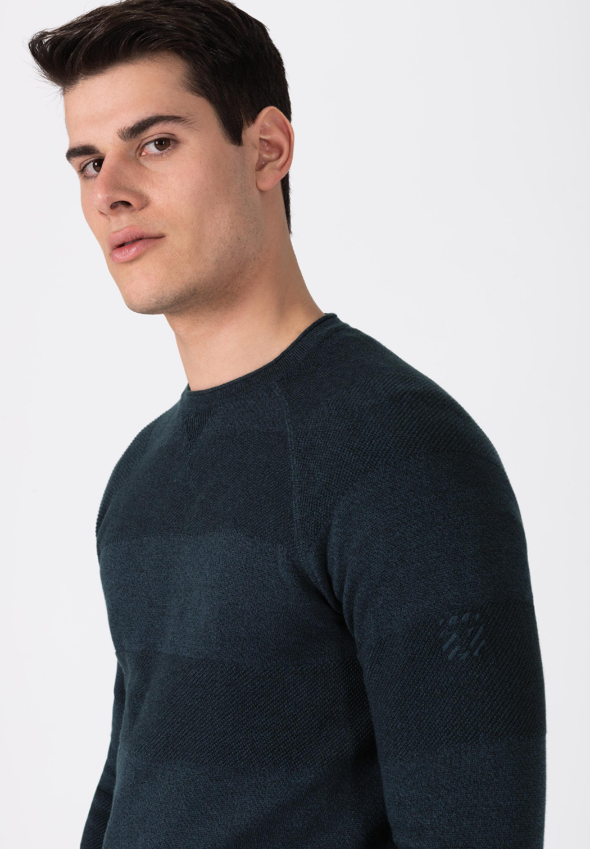 Spiral Knit Crewneck