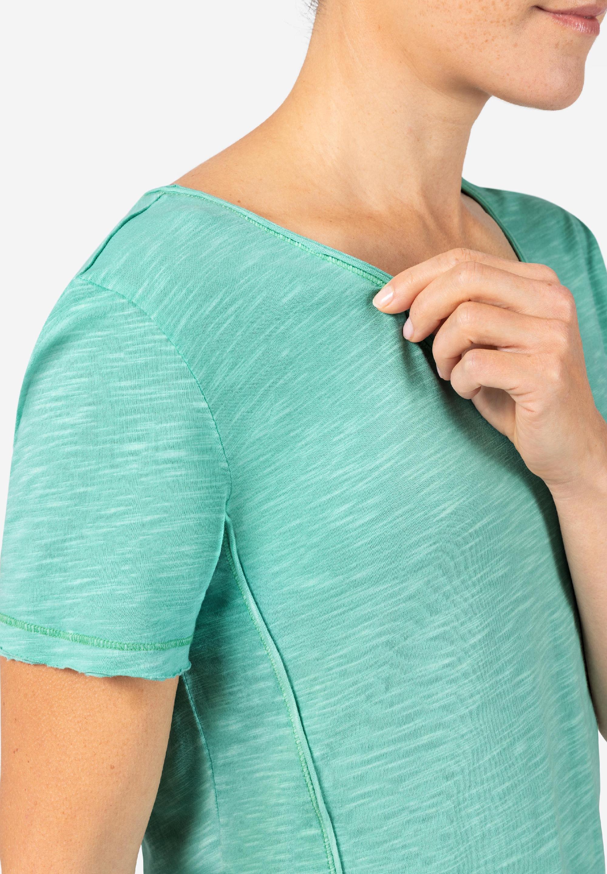 Basic T-Shirt