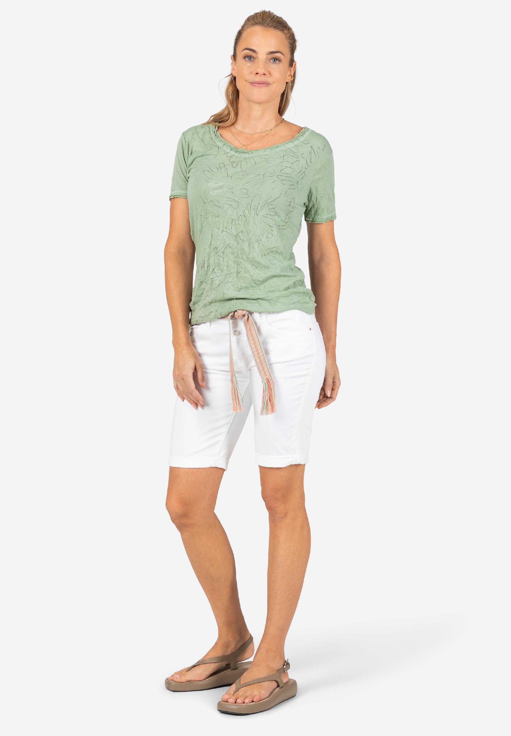 Basic T-Shirt