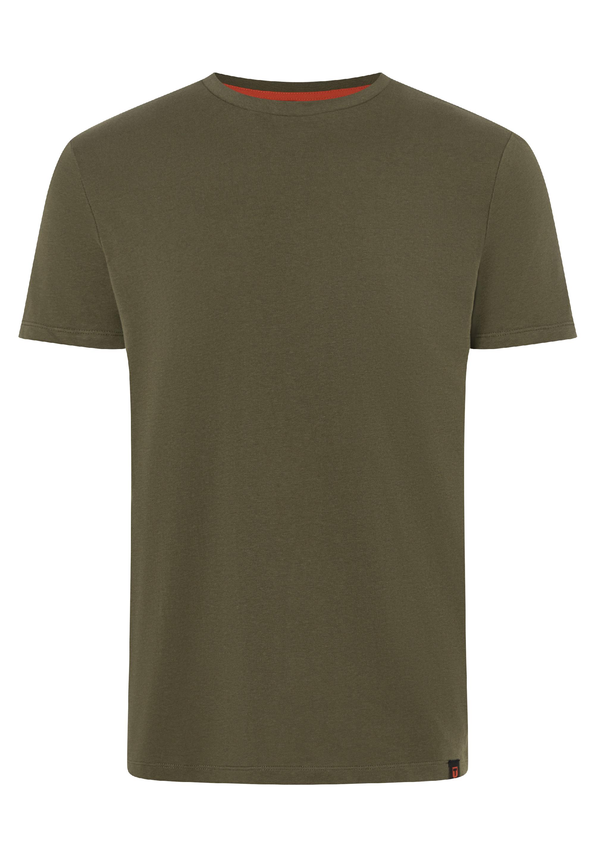 Basic T-Shirt